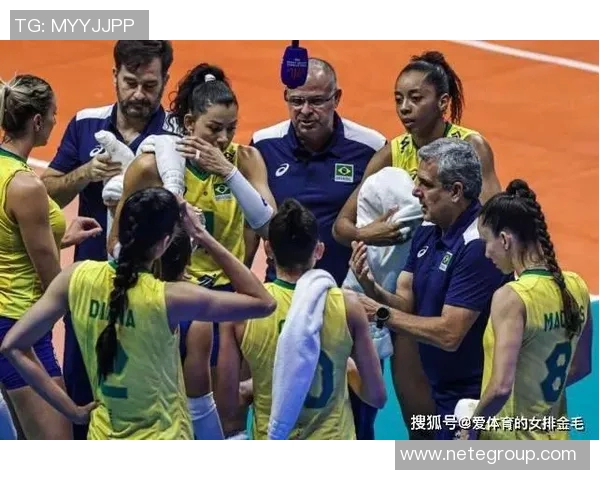 广州排球队中路突破战术解析与实战应用研究