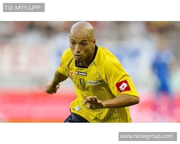 瑞士足球明星米卡夫的传奇之路与辉煌成就解析 瑞士足球明星米卡夫的传奇之路与辉煌成就解析